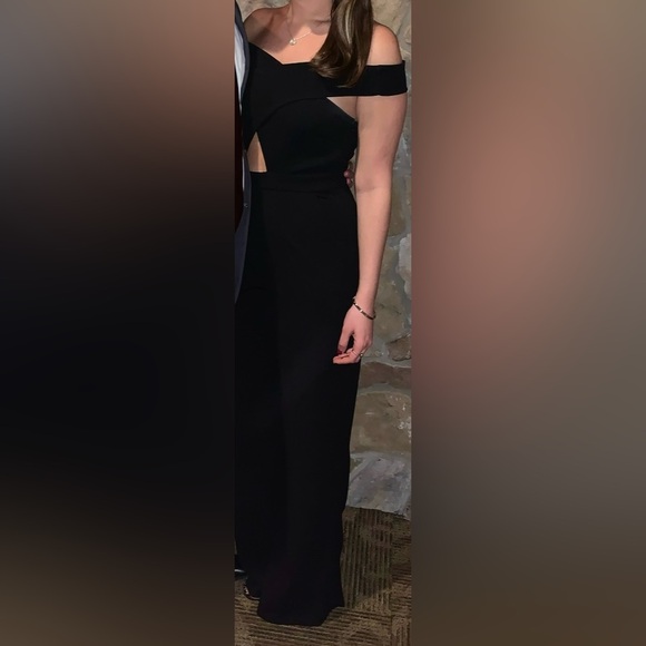 Off-shoulder jumpsuit - Picture 3 of 3